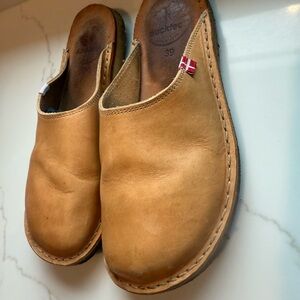 Duckfeet Blavland Tan Leather Women's Mules